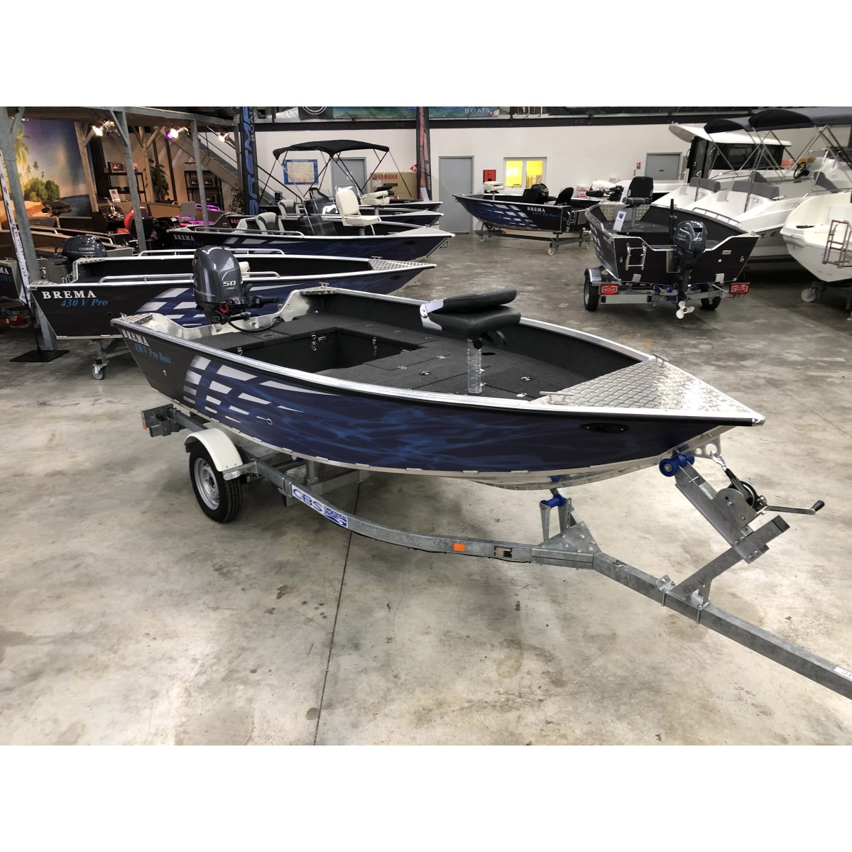 Bateau de pêche 'BREMA 450 PROBASS'